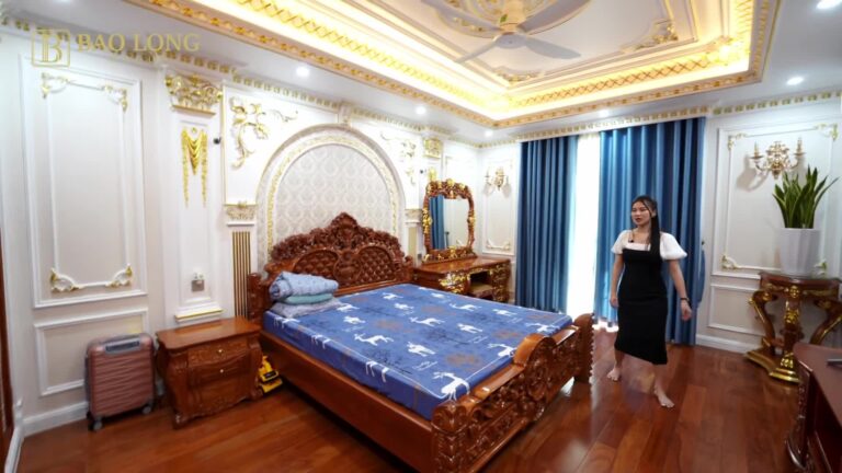 LÂU ĐÀI NHỎ DÁT VÀNG