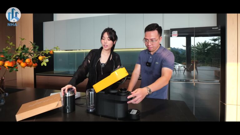 Lái Porsche Targa 911 Ở “Biệt Thự Gây Bão” Trị Giá 45 Tỷ rộng 1100M2 tại sân Golf Tam Đảo